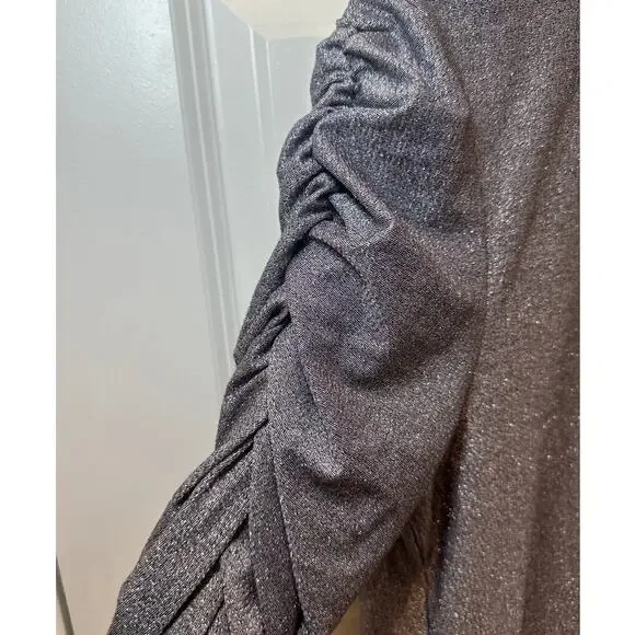 Top - Picture 4 of 10